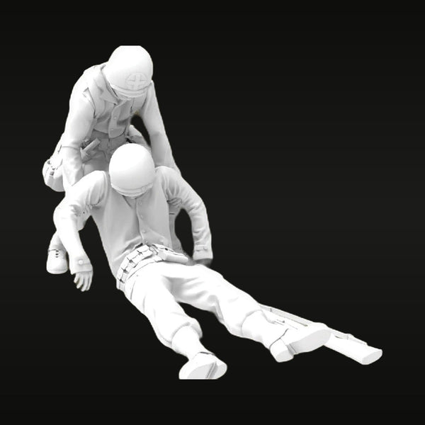 WWII US Medic Treating Wounded Soldier 2-Figure Set 1/35 Resin Kit