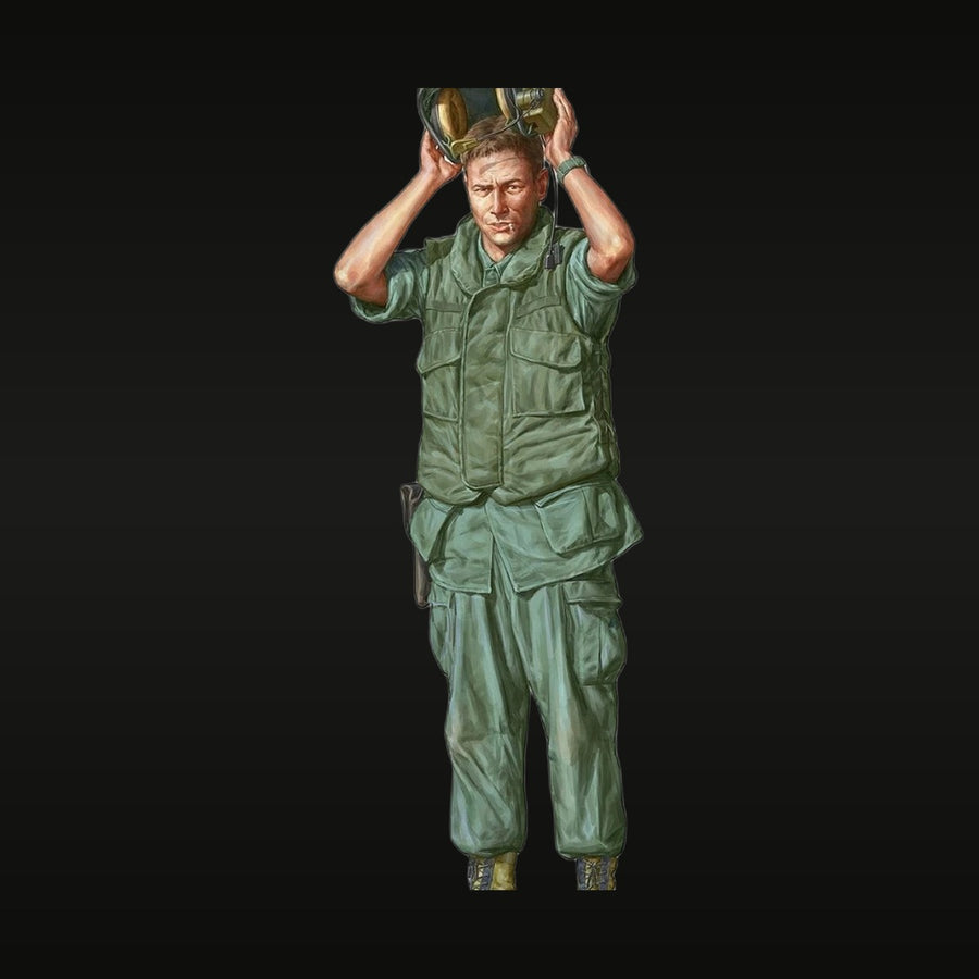 Modern US Military Soldier Adjusting Combat Helmet 1/16 Resin Bust Kit - unpainted resin model kit