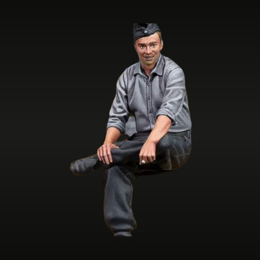 WWII Soviet Tank Crew Member Seated 1/35 Resin Figure Kit - unpainted resin model kit