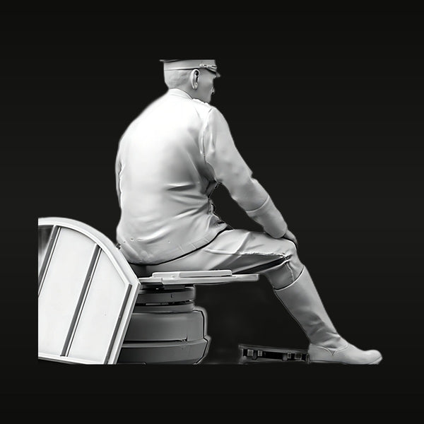 WWII German Officer Seated in Chair 1/16 Resin Figure Kit