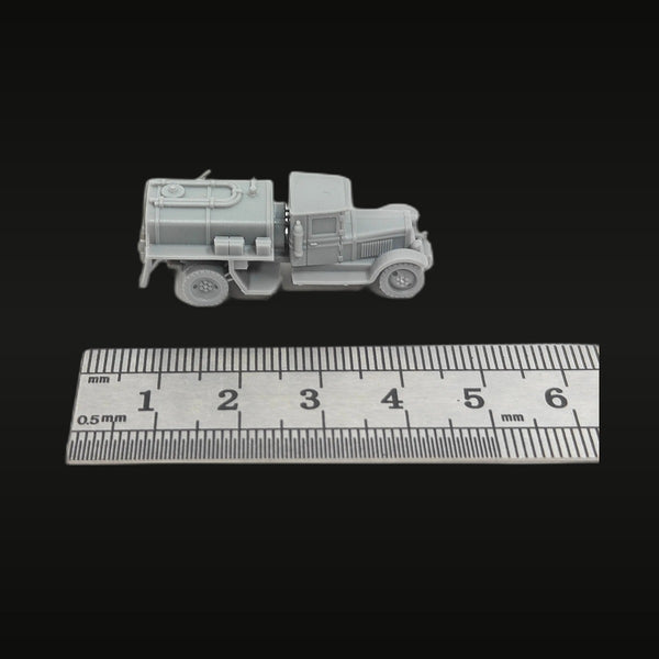 WWII Soviet ZiS-5 Fuel Tanker Truck 1/144 Resin Vehicle Kit