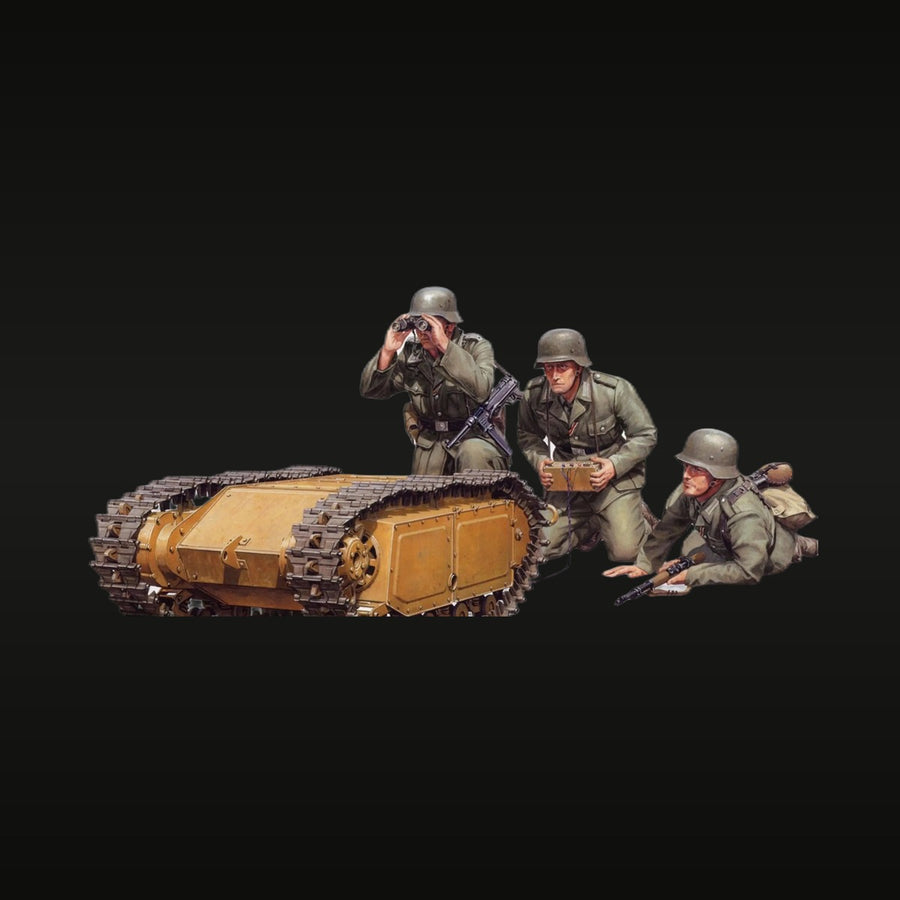 WWII German Goliath Sd.Kfz.302 with Pioneers 1/35 Resin Set - unpainted resin model kit