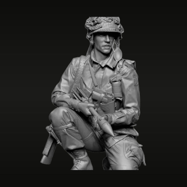 WWII US Army Soldier Seated with M1 Garand 1/35 Resin Figure Kit