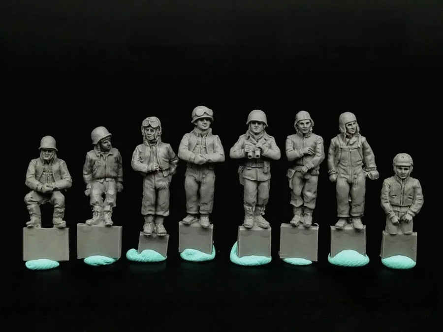 1/72 Scale Diecast Resin Figure Model Kit WWII US Tank Crew Winter Uniform 8 Figures Unpainted
