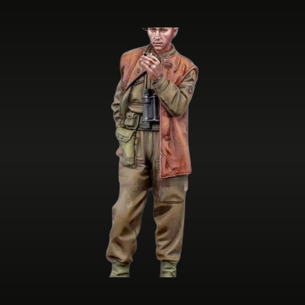 WWII American Tank Commander with Binoculars 1/35 Resin Figure Kit