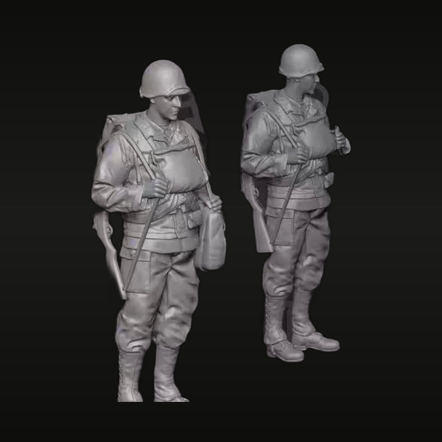 WWII US Infantry Soldiers with Rifles 1/35 Resin Figure Kit - unpainted resin model kit