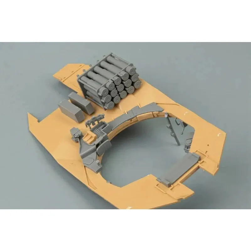 Ryefield RM5066 1/35 Scale Leopard 2A6 Modern German Main Battle Tank Full Internal Structure Assembly Plastics Model Kit