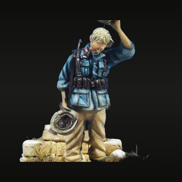 WWII Soviet Soldier with Helmet 1/35 Resin Figure Kit