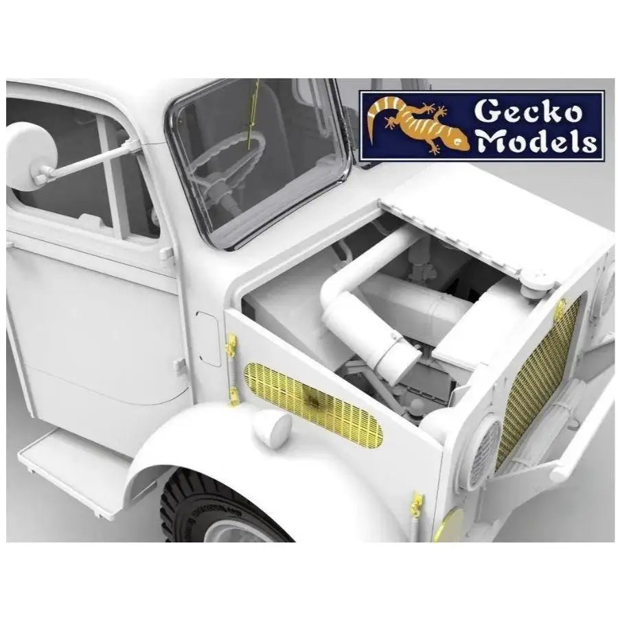 Gecko Models Bedford OYD Truck 3T 4X2 GS (Wooden Cargo Body) Model Kit 35GM0153 1/35 Scale