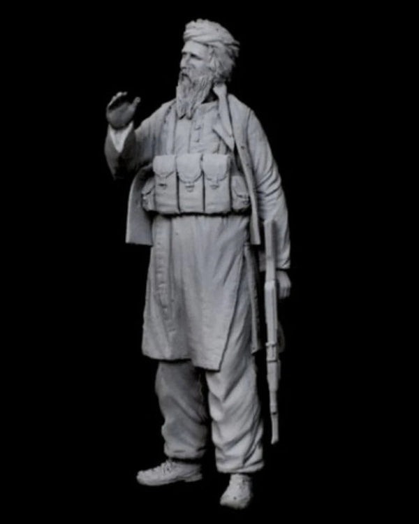 Historical Afghan Warrior with Rifle Turban 1/35 Resin Figure Kit