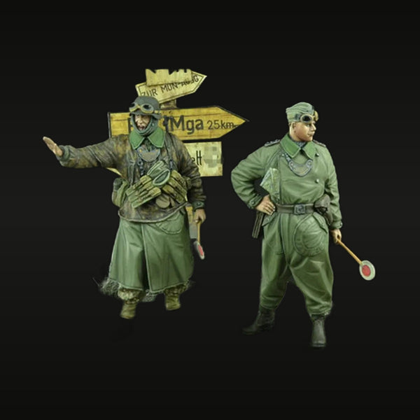 WWII German Infantry NCO and Soldier with Grenade 1/35 Resin Figure Set