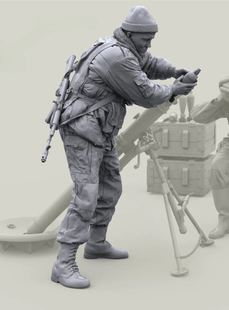 1/16 Scale Die-Cast Resin Figure Model Kit Russian Troops Mortar Crew Loader (No Mortar) Unassembled and Unpainted
