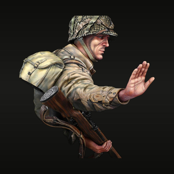 WWII US Airborne Soldier with M1 Garand Normandy 1/10 Resin Bust Kit