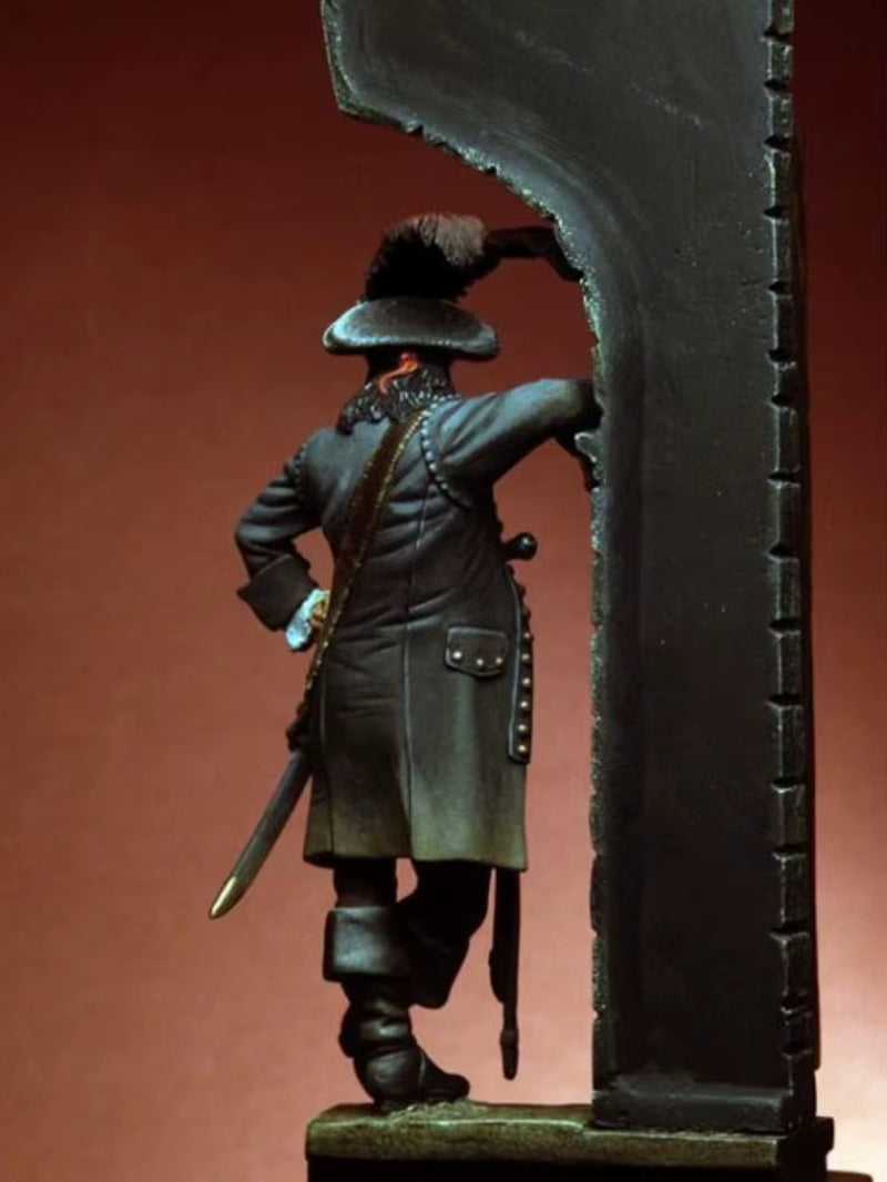 18th Century Pirate Captain with Tricorn Hat 1/24 Resin Bust Kit - resin model view 3