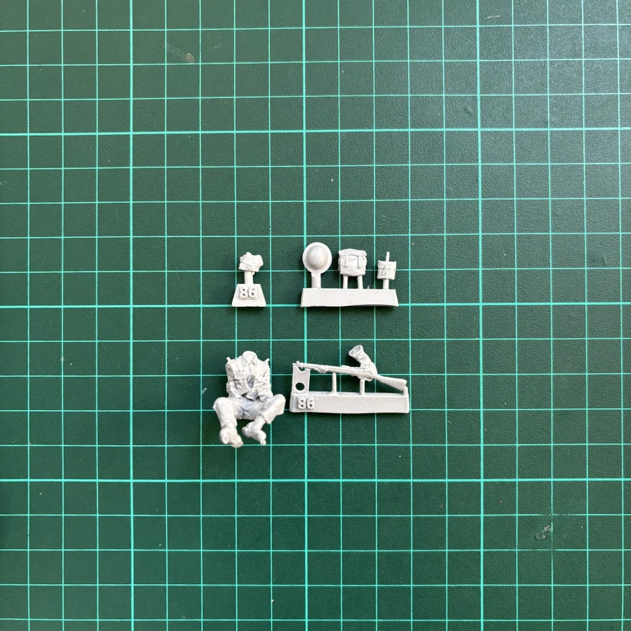 WWII British Infantryman with Lee-Enfield Normandy 1944 1/35 Resin Figure Kit - resin model view 5