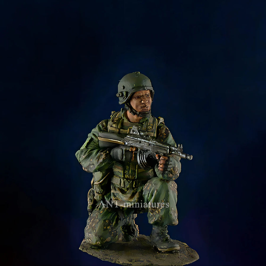 1/35 Resin Figure Unpainted Model Kit, WWII Soldier, Unassembled and Unpainted GK