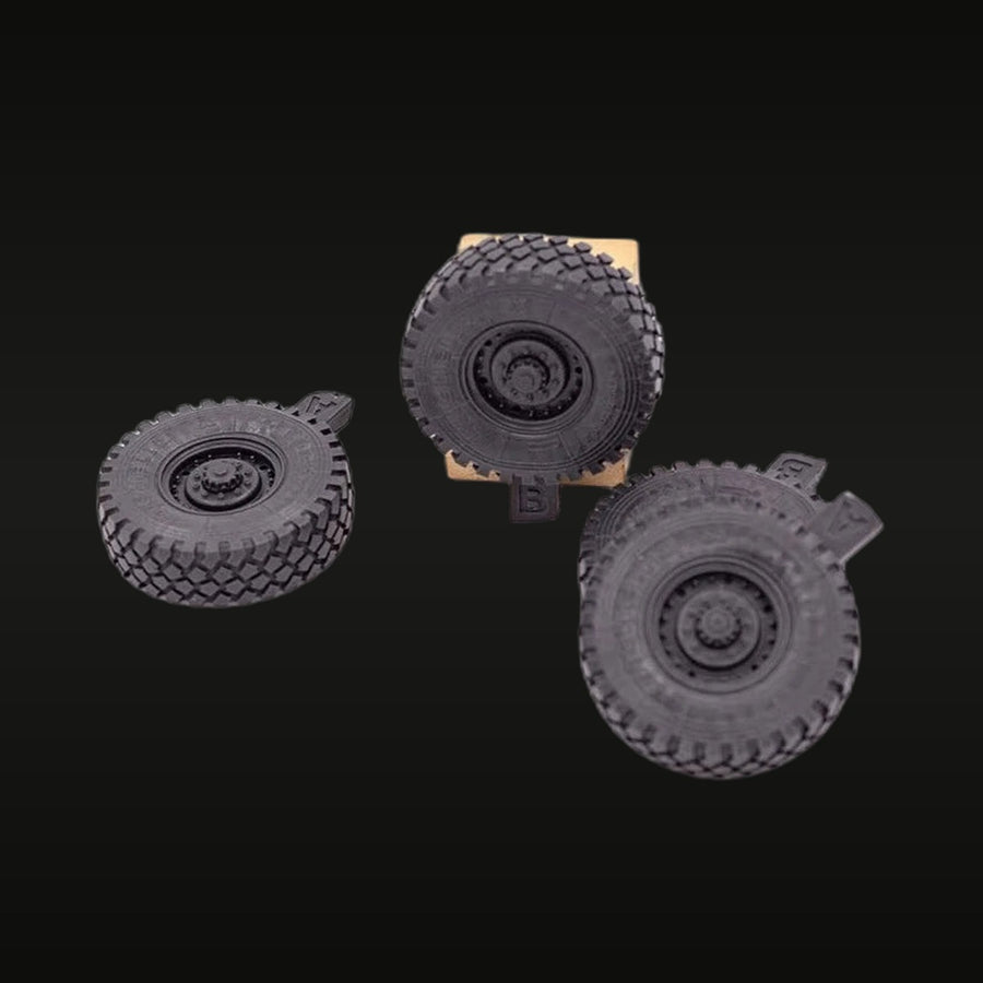 Modern Wheeled Vehicle Tires & Hubs 1/35 Resin Accessory Kit - unpainted resin model kit