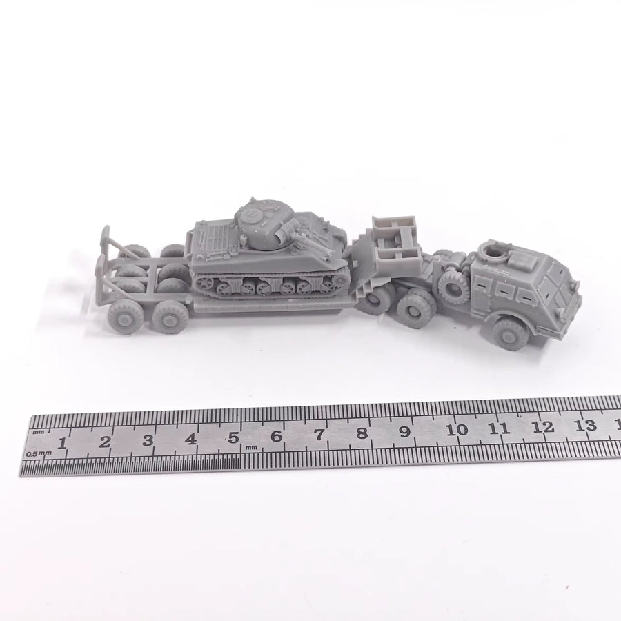 WWII German Tank Transporter with Light Tank 1/144 Resin Kit - resin model view 2