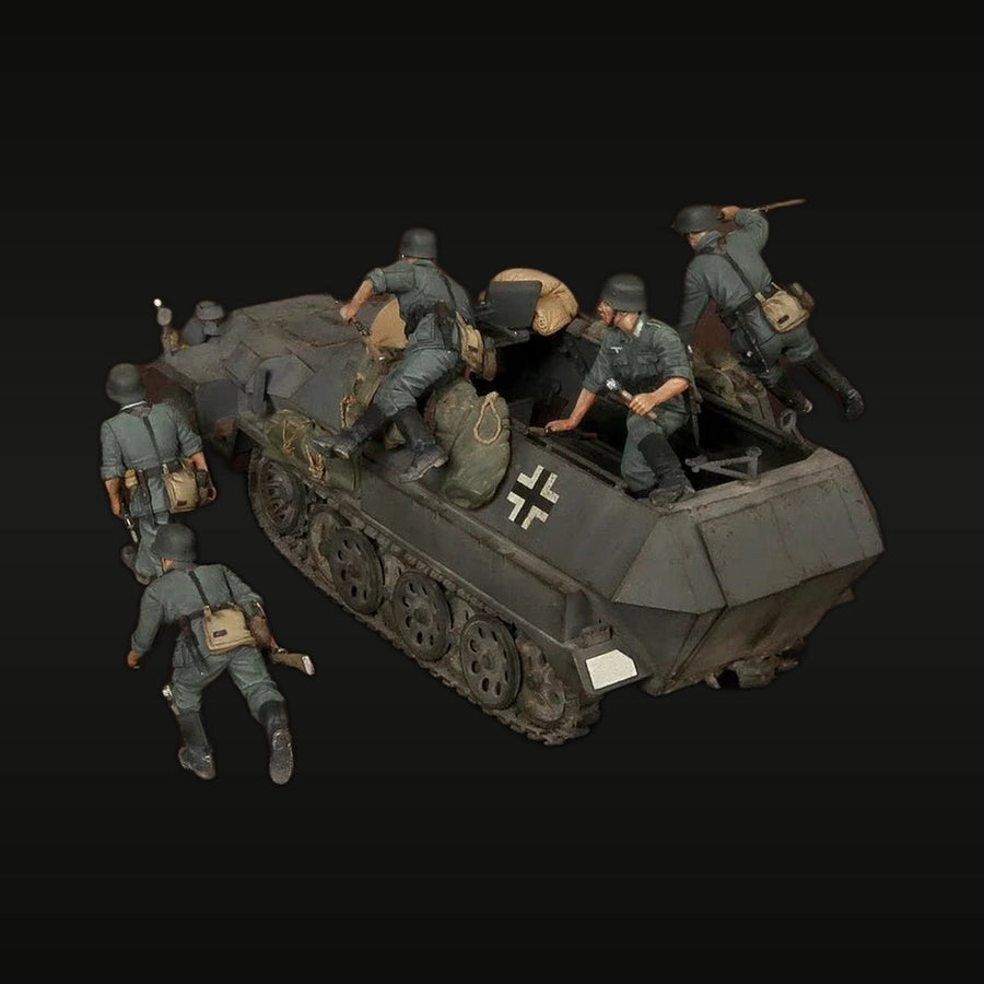 WWII German Panzergrenadiers with SdKfz 251 Halftrack 1/35 Resin Diorama Kit - unpainted resin model kit