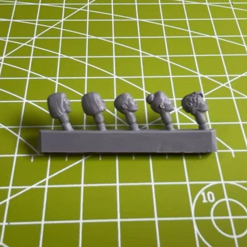 1/35 Female Head Set (Resin Accessory) - resin model view 3