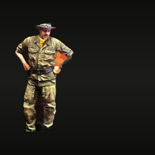 WWII US Army Officer Tropical Uniform 1/35 Resin Figure Kit