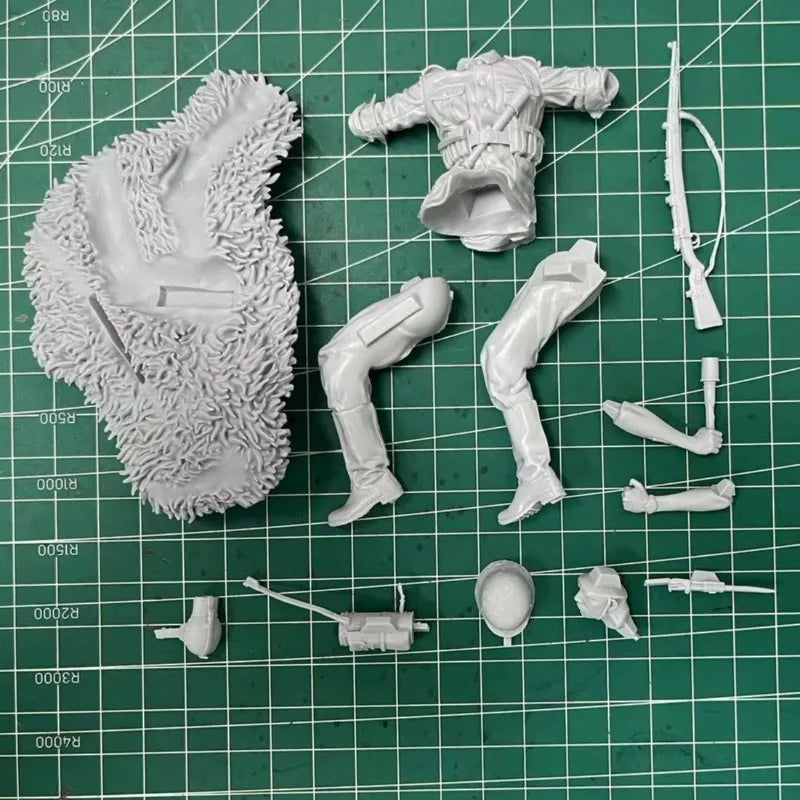 WWII German Soldier Grenade Throw 1/16 Resin Figure Kit - resin model view 2