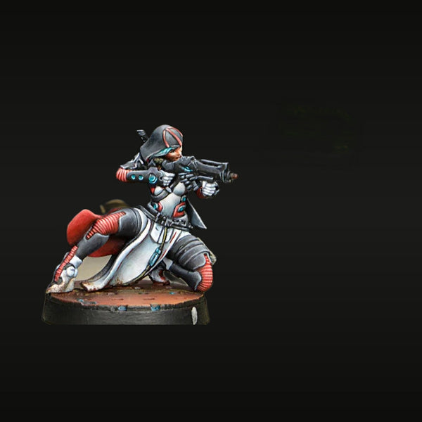 Sci-Fi Nomads Female Soldier Aiming Pistol Infinity 28mm Resin Figure Kit