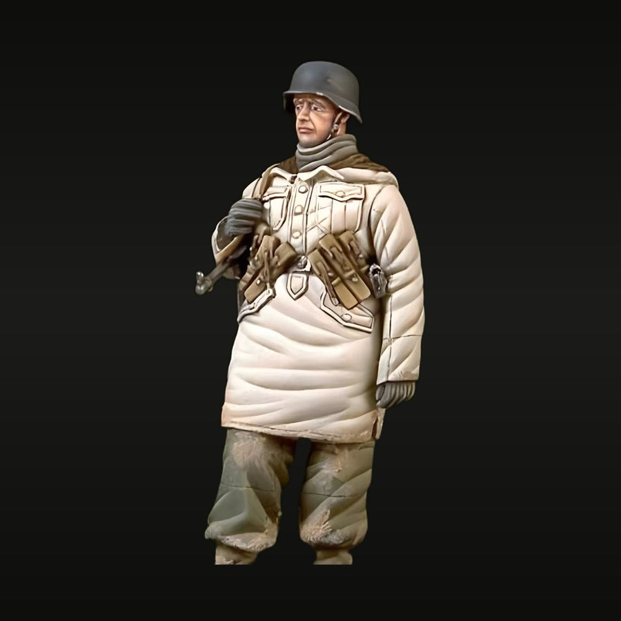 WWI German Soldier Winter Overcoat with Rifle 1/35 Resin Figure Kit - unpainted resin model kit