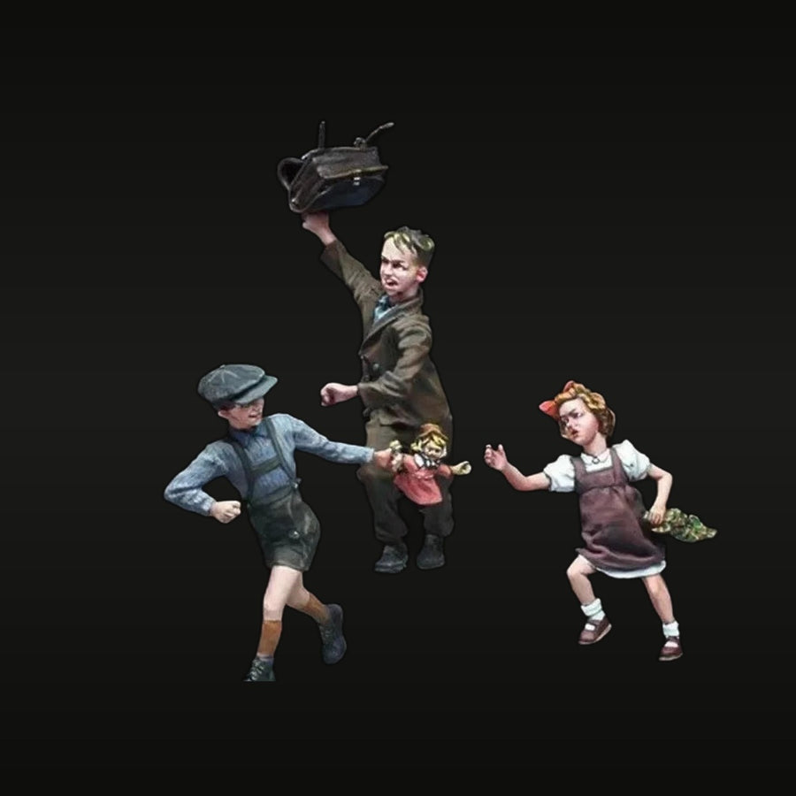 1930s-1940s Civilian Children Playing with Toys Set 1/35 Resin Figure Kit - unpainted resin model kit