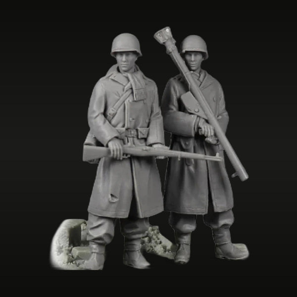 WWII German Infantry with Rifle and Anti-Tank Rifle 1/35 Resin Figure Kit