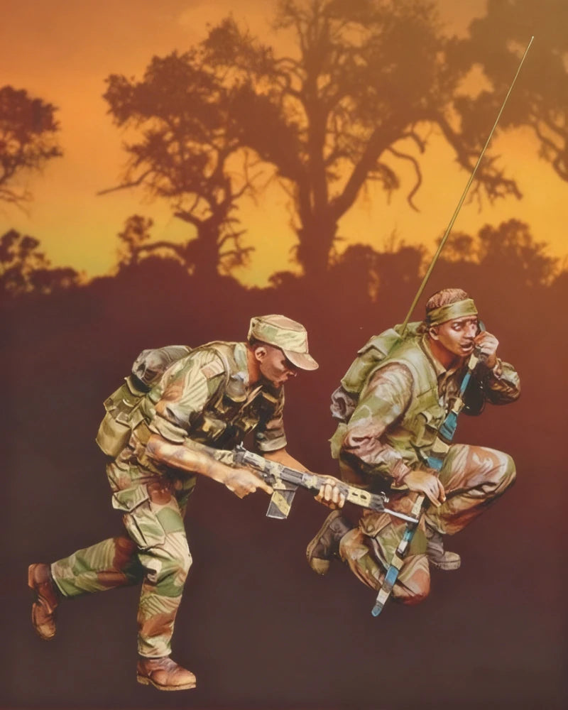 1/35 Scale Die-Cast Resin Figure Model Kit Rhodesian Light Infantry Soldiers 2 Figures Unassembled and Unpainted