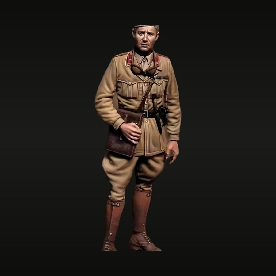 WWII Italian Officer Tropical Dress 1/35 Resin Figure Kit - unpainted resin model kit