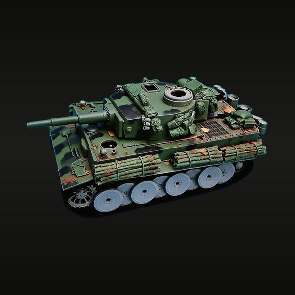WWII German Tiger I Tank with Stowage 1/35 Resin Vehicle Kit