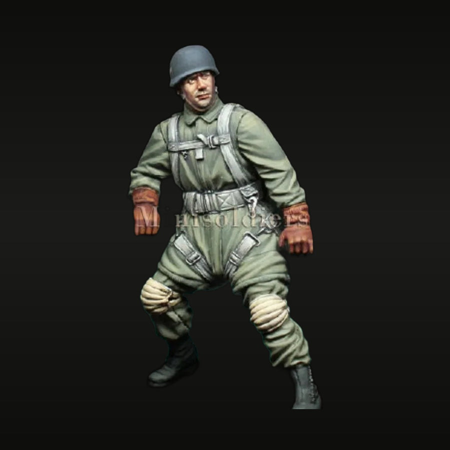 WWII Soviet Infantryman Combat Stance Unarmed 1/35 Resin Figure Kit - unpainted resin model kit