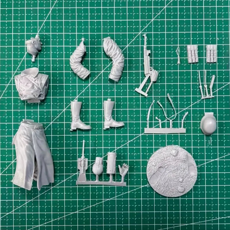1/16 Scale Diecast Resin Figure Model Kit WWII German MP40 Gunner Unassembled and Unpainted