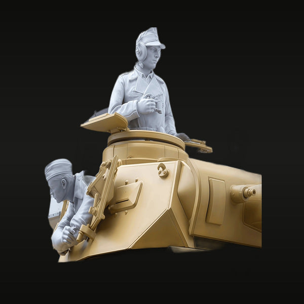 WWII German Tank Crew Commander and Mechanic 2-Figure Set 1/16 Resin Kit