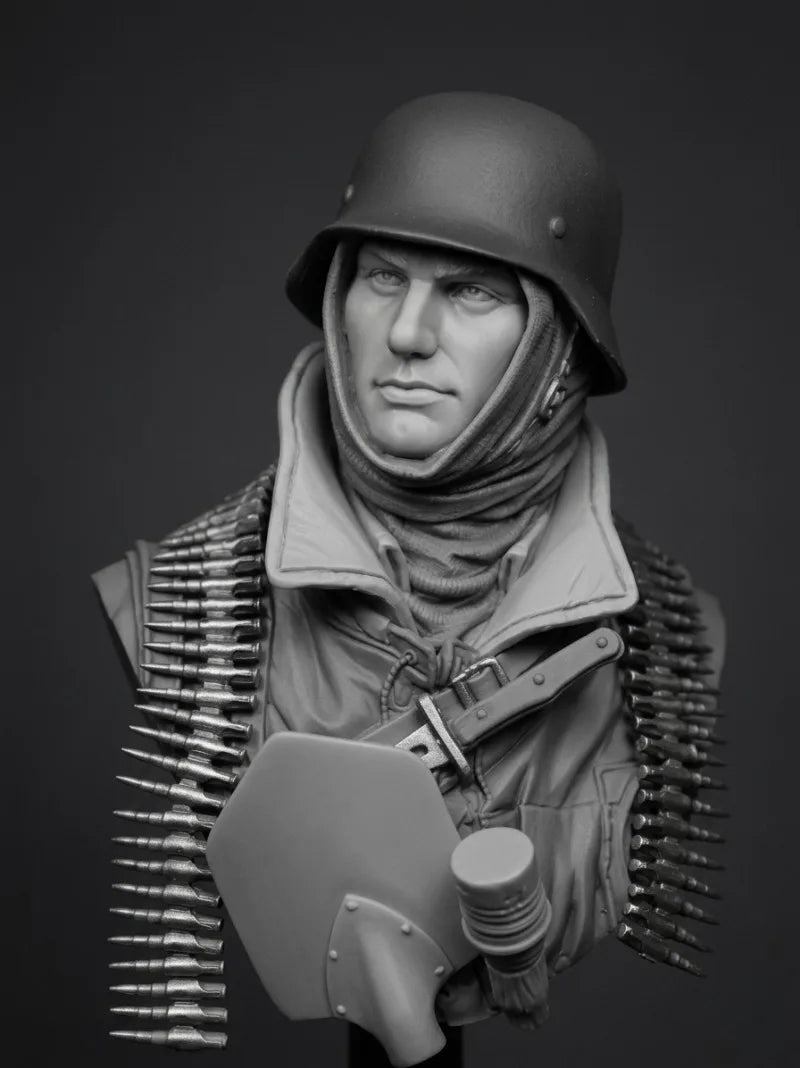 WWI German Machine Gunner with Ammo Belts 1/10 Resin Bust - resin model view 3