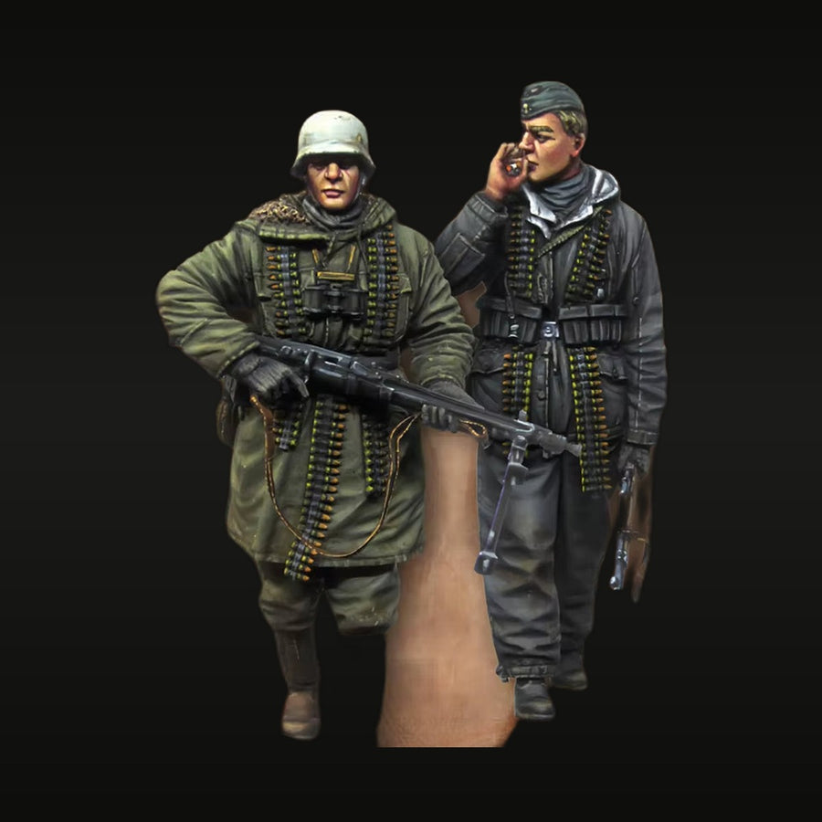 WWII German MG42 Crew Eastern Front 1943 1/35 Resin Figure Kit - unpainted resin model kit