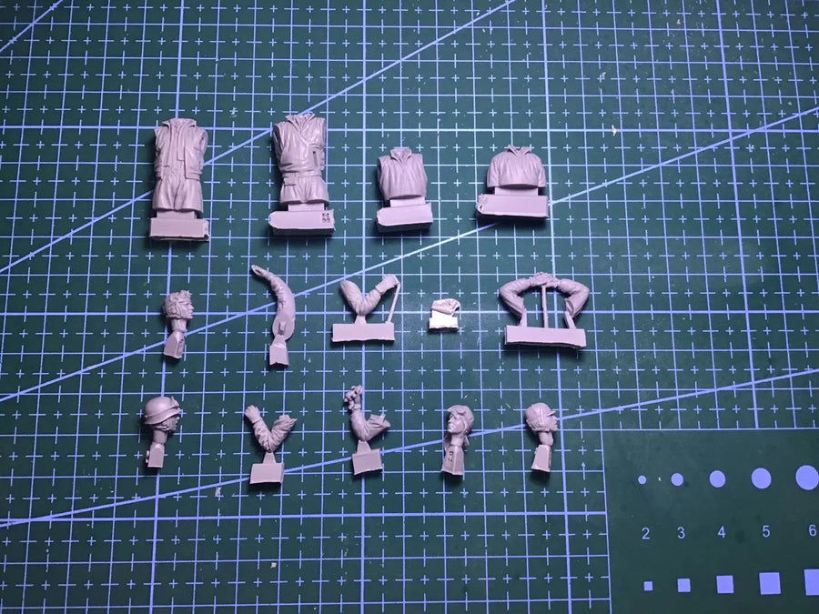 1/35 Resin Model Figure Gk，American Tank Man , Unassembled and Unpainted Kit