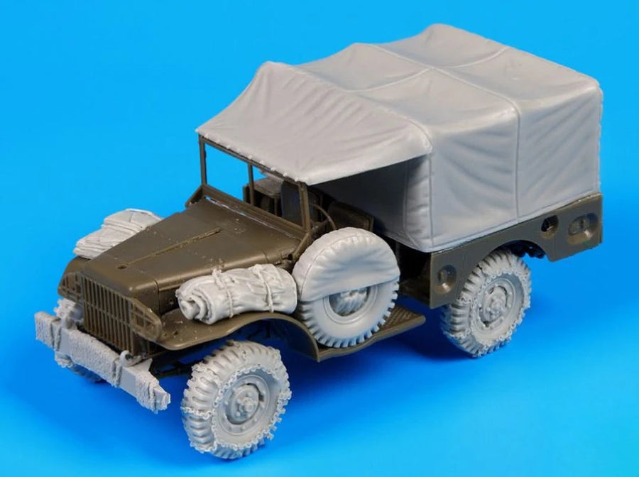 WWII US GMC 2.5-Ton Cargo Truck with Canvas Top 1/35 Resin Model Kit - unpainted resin model kit