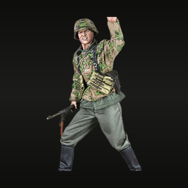 WWII German Splinter Camo MP40 Gunner Victory Pose 1/16 Resin Figure Kit