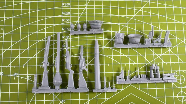 WWII Military Weapons & Ordnance Sprue Set 1/16 Resin Kit