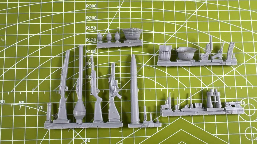 WWII Military Weapons & Ordnance Sprue Set 1/16 Resin Kit - unpainted resin model kit