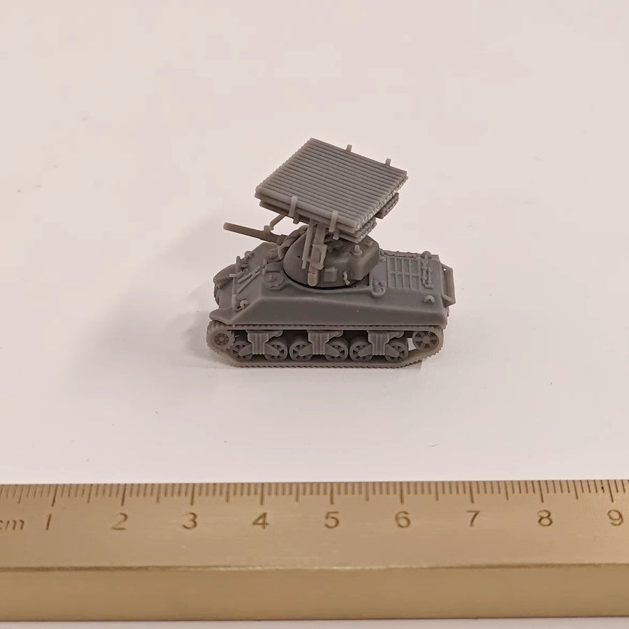 1/144 Scale M4A3 Sherman T34 Calliopek MODEL KIT
