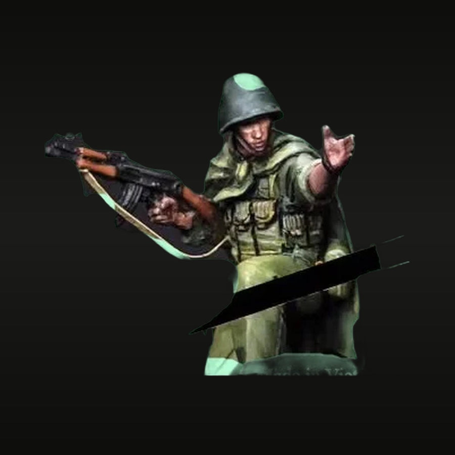 WWII Soviet Red Army Soldier with PPSh-41 1/35 Resin Figure Kit - unpainted resin model kit