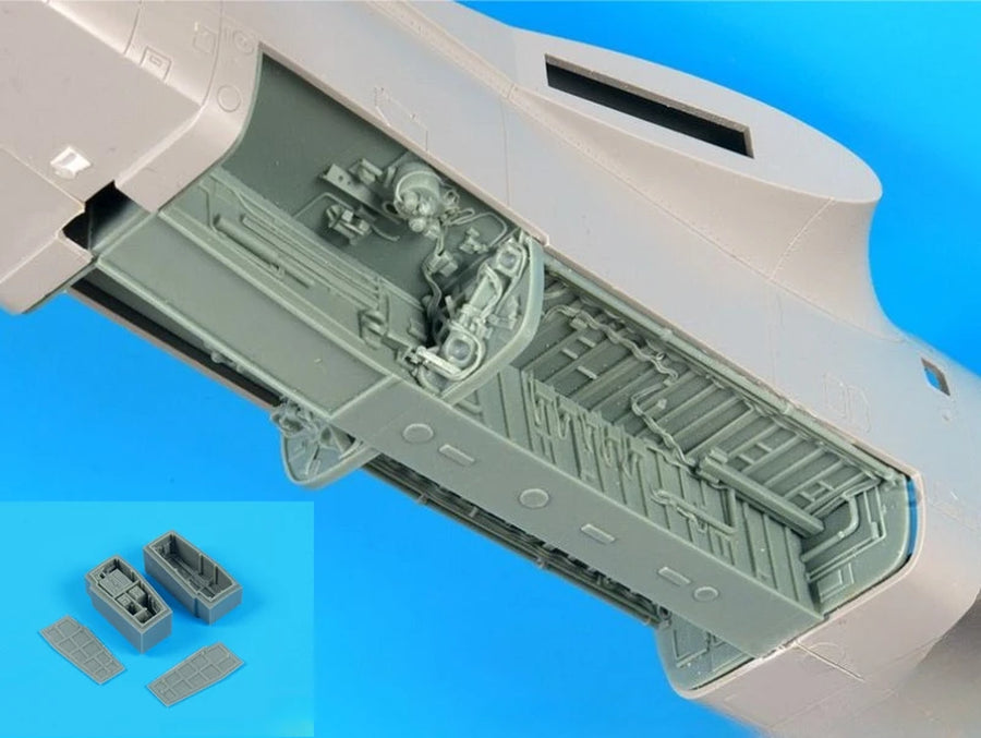 1/48 Aircraft Fuselage Section Set with Windows Resin Model Kit - resin model view 2