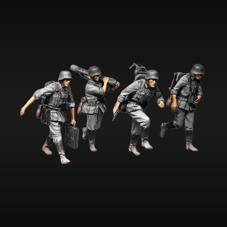 WWII German Wehrmacht 4-Figure Combat Set 1/35 Resin Kit - unpainted resin model kit