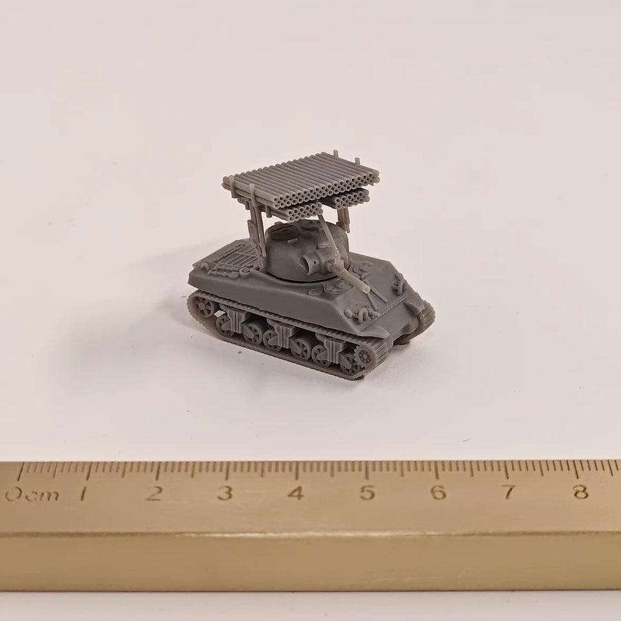 1/144 Scale M4A3 Sherman T34 Calliopek MODEL KIT
