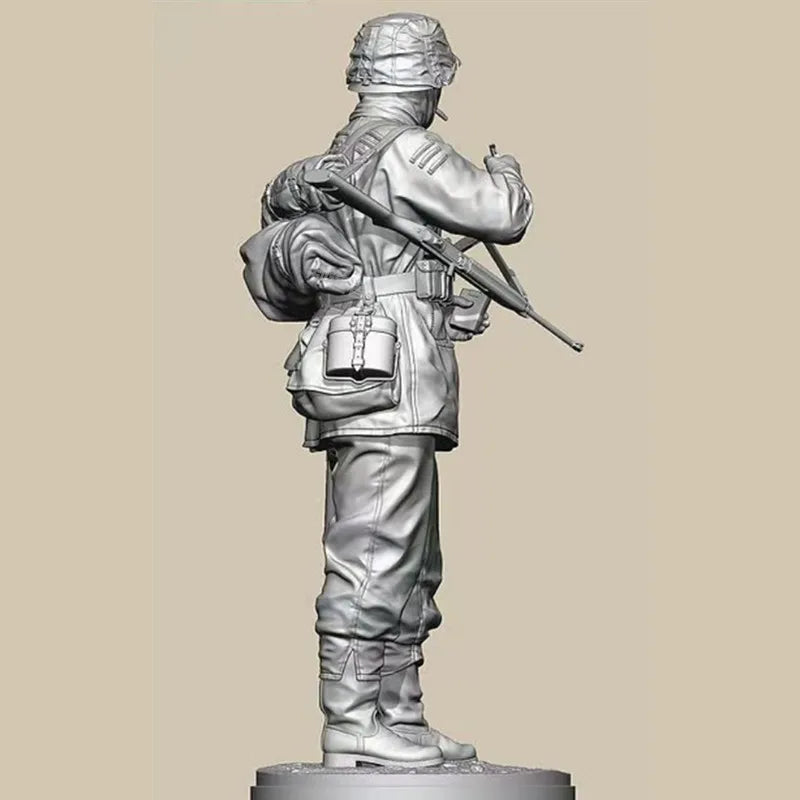 1/16 Casting Resin Model Assembly Kit, Resin Soldier Commander, Unpainted and Requires Assembly