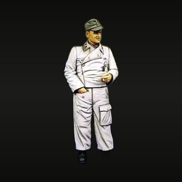 WWII German Panzer Officer in White Service Overalls 1/35 Resin Figure Kit